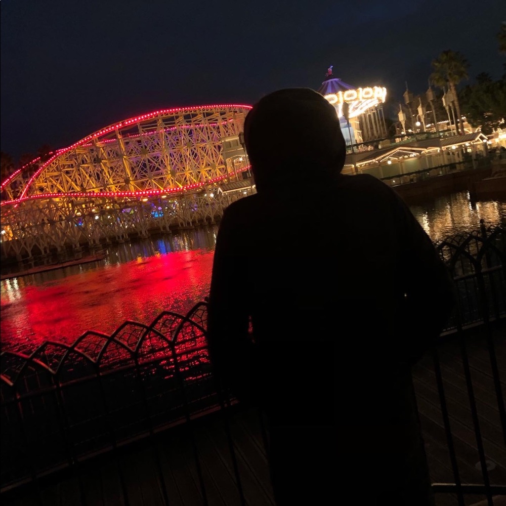 Meet your Posher, Sand